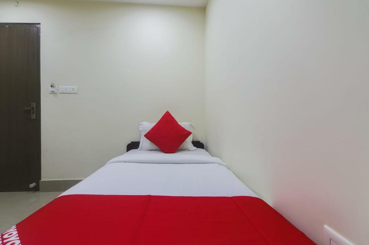 Oyo 27619 Hotel Blue Bird Annexe Nowgong Eksteriør billede